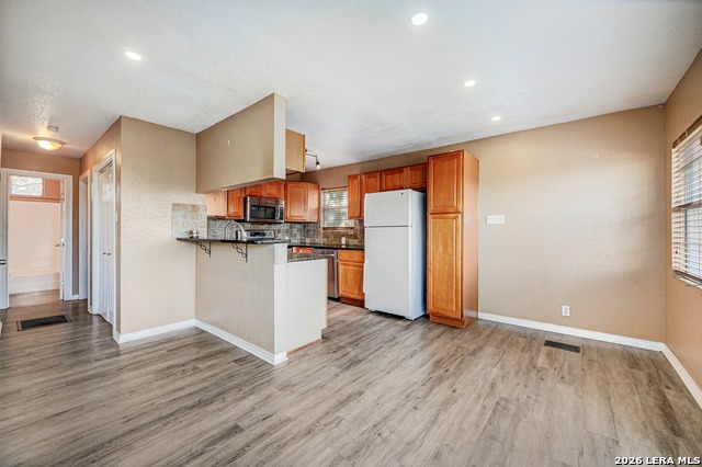 Image 8 of 25 For 1125 High Point Ln