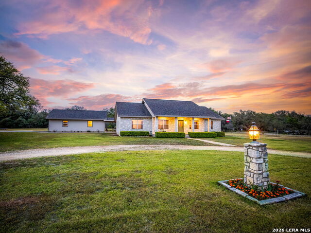 Image 3 of 44 For 155 Maverick