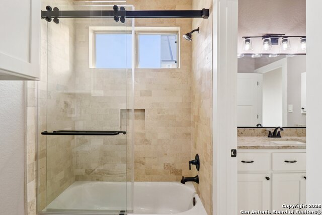 Image 24 of 40 For 1704 Gruene Vineyard