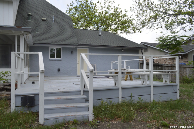 Image 38 of 41 For 1003 Fabulous Dr