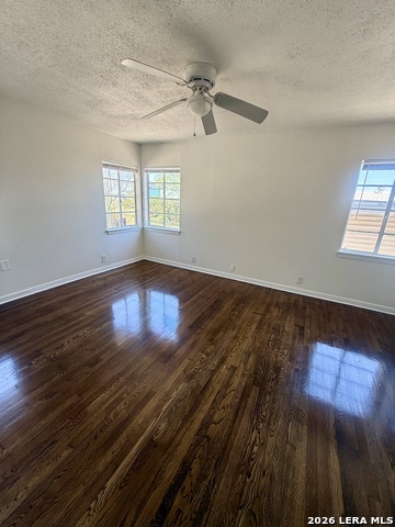 Image 10 of 12 For 217 Deerwood Dr