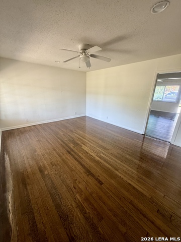 Image 12 of 12 For 217 Deerwood Dr