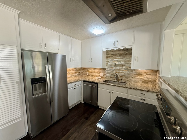 Image 5 of 12 For 217 Deerwood Dr