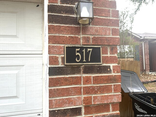 Listing photo id 0 for 517 Zapata Cir