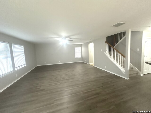 Listing photo id 6 for 517 Zapata Cir