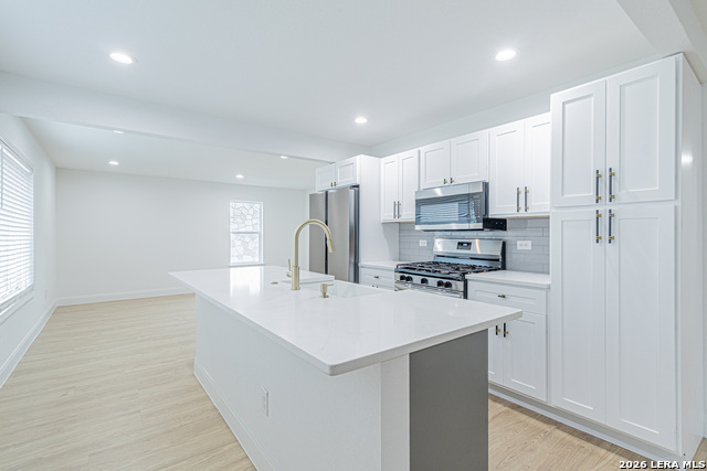 Image 10 of 58 For 2918 Hatton St