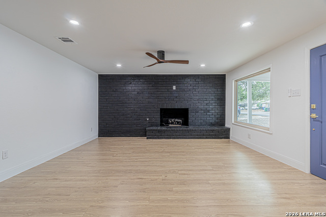 Image 11 of 58 For 2918 Hatton St