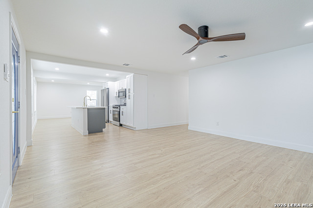 Image 16 of 58 For 2918 Hatton St