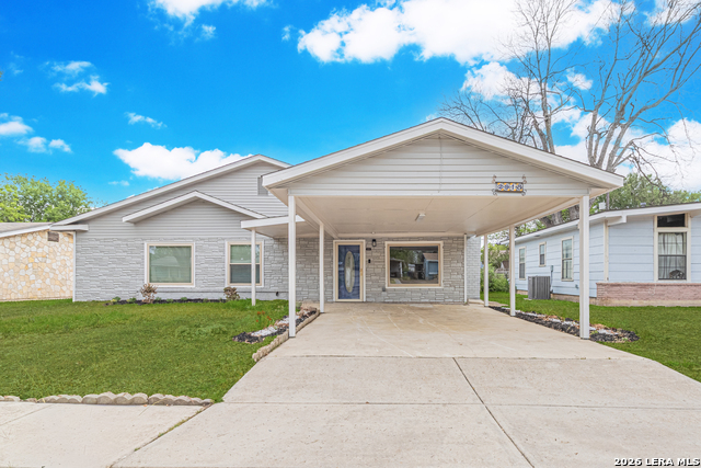 Image 2 of 58 For 2918 Hatton St