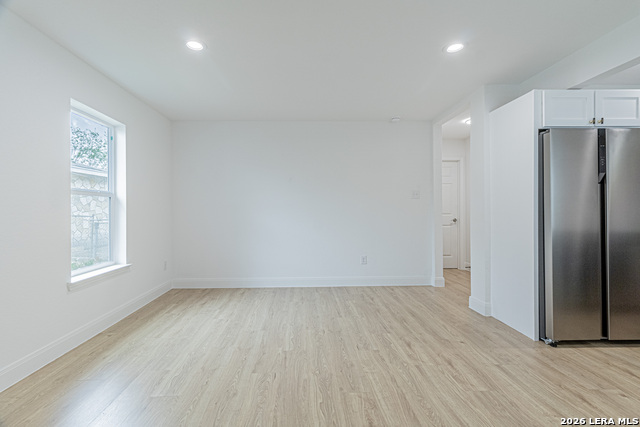 Image 25 of 58 For 2918 Hatton St