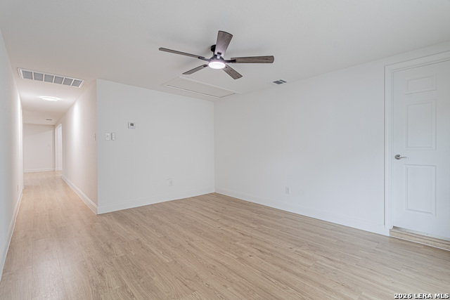 Image 33 of 58 For 2918 Hatton St