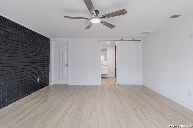 Image 36 of 58 For 2918 Hatton St