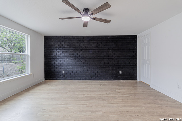 Image 38 of 58 For 2918 Hatton St