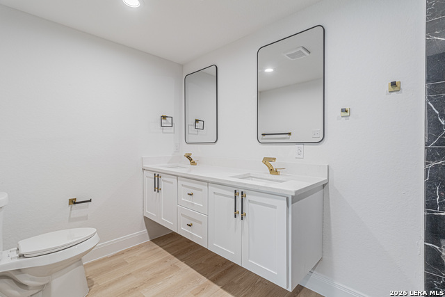 Image 39 of 58 For 2918 Hatton St