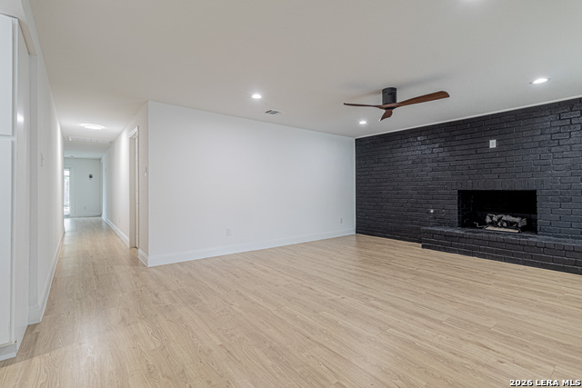 Image 4 of 58 For 2918 Hatton St