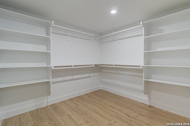 Image 40 of 58 For 2918 Hatton St