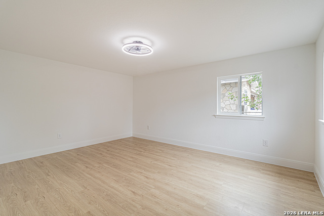 Image 42 of 58 For 2918 Hatton St