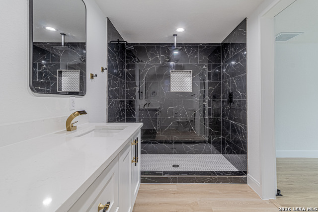 Image 8 of 58 For 2918 Hatton St