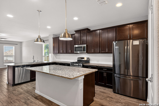 Image 10 of 38 For 10426 Rosalina Loop