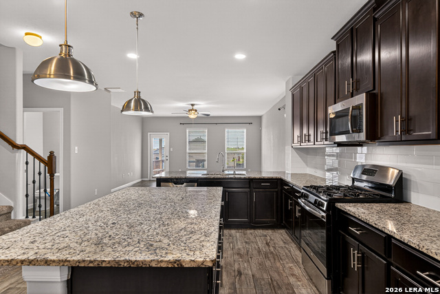 Image 11 of 38 For 10426 Rosalina Loop