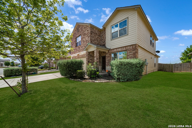 Image 2 of 38 For 10426 Rosalina Loop