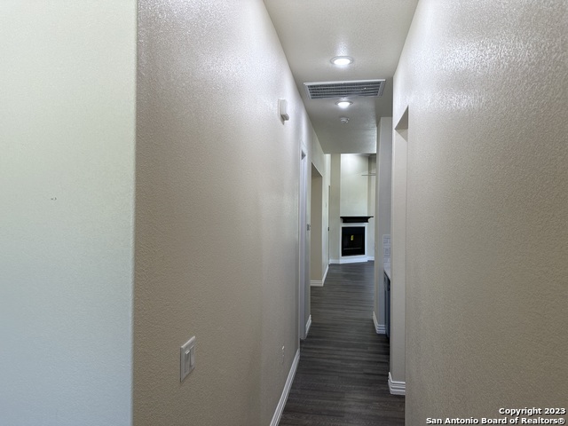 Image 14 of 49 For 6014 Covers Cove