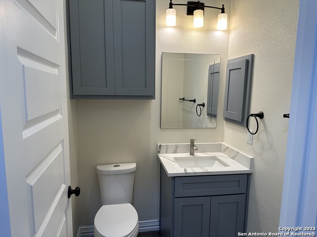 Image 17 of 49 For 6014 Covers Cove