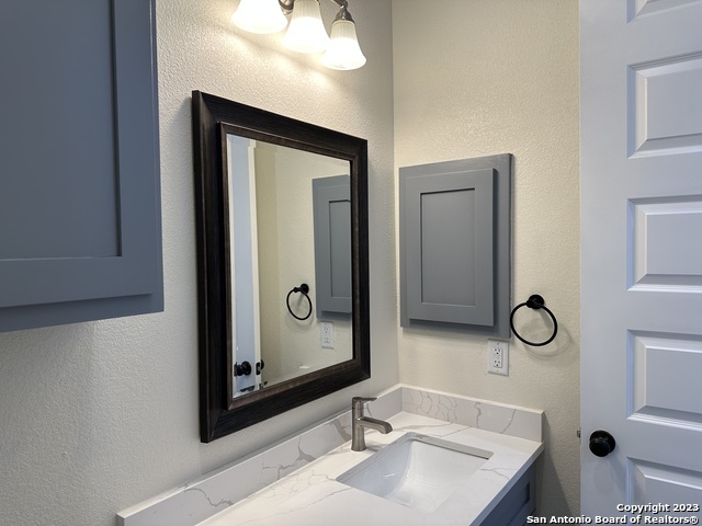 Image 22 of 49 For 6014 Covers Cove