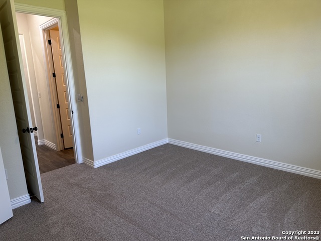 Image 32 of 49 For 6014 Covers Cove