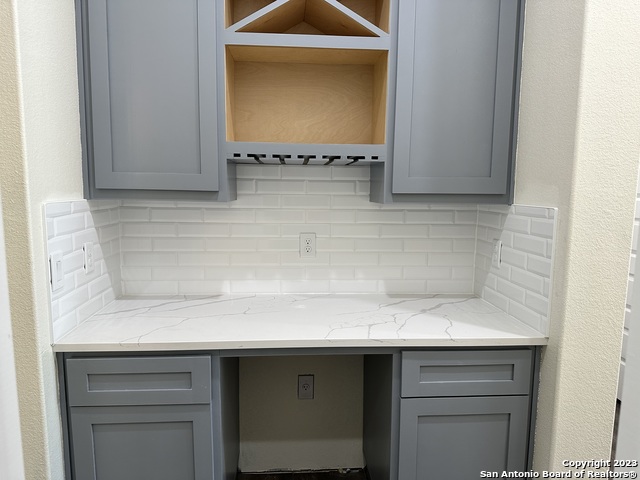 Image 35 of 49 For 6014 Covers Cove