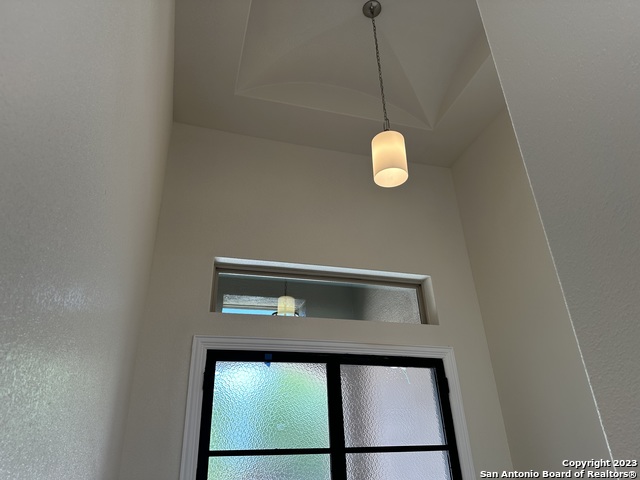 Image 6 of 49 For 6014 Covers Cove