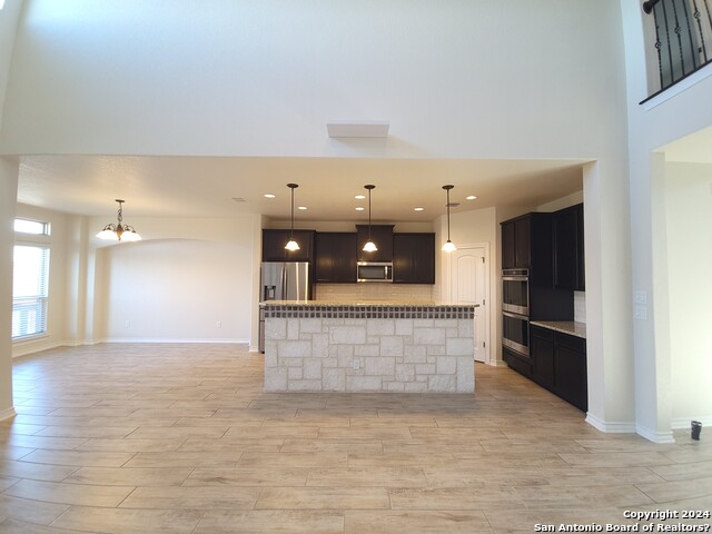 Image 10 of 46 For 13403 Fowler Rdg