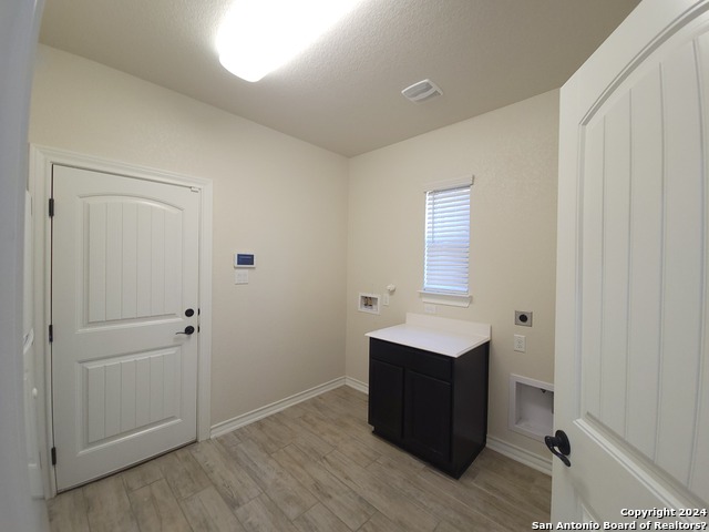 Image 23 of 46 For 13403 Fowler Rdg