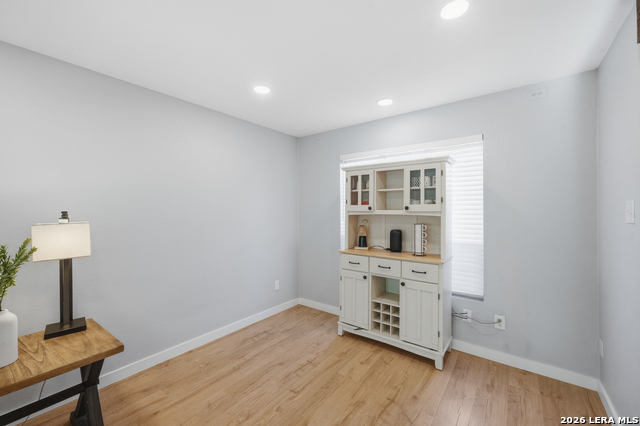 Image 16 of 78 For 10130 Obrien