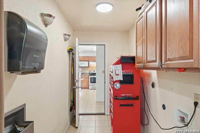 Image 51 of 78 For 10130 Obrien