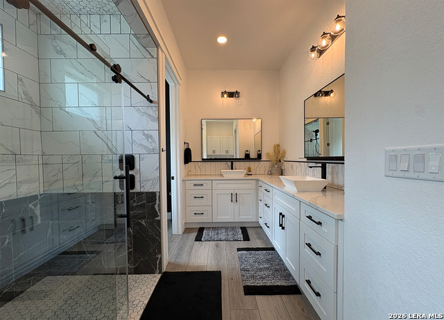 Image 13 of 26 For 7218 Terra Fls  101