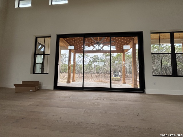 Image 12 of 25 For 129 Aermotor Ln