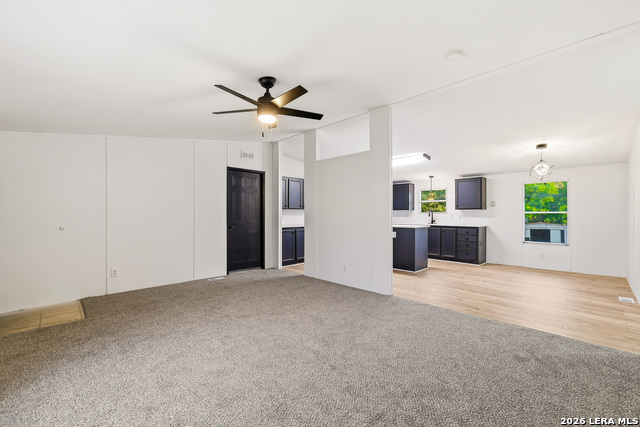 Listing photo id 11 for 4406 Becker  