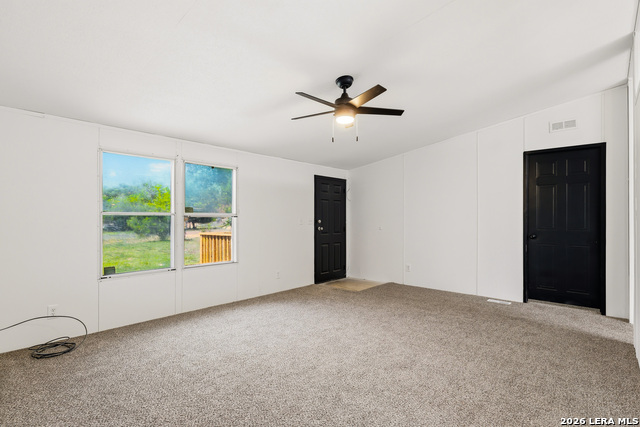 Listing photo id 12 for 4406 Becker  