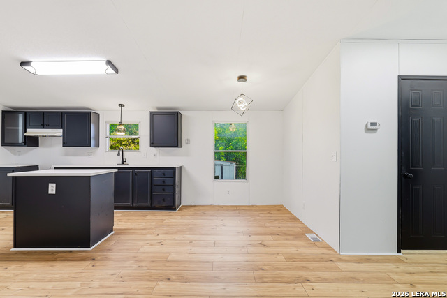 Listing photo id 13 for 4406 Becker  