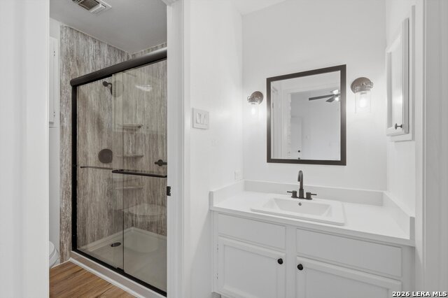 Image 10 of 17 For 11303 Vance Jackson  H2