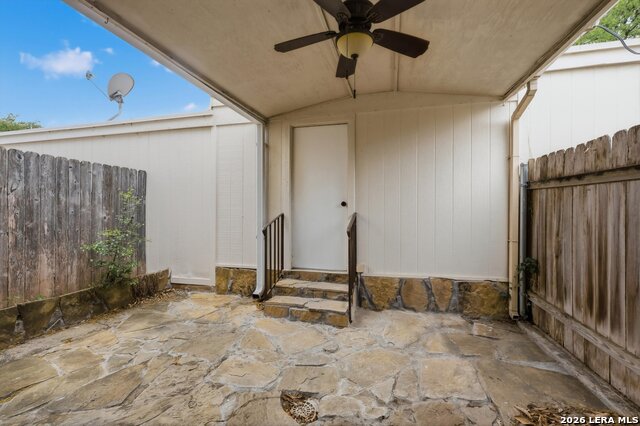 Image 16 of 17 For 11303 Vance Jackson  H2