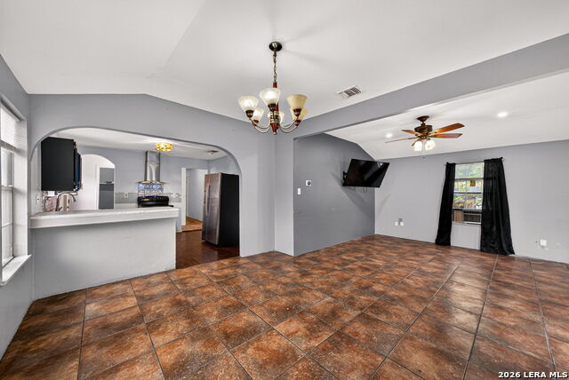 Image 4 of 16 For 1354 Fenfield Ave