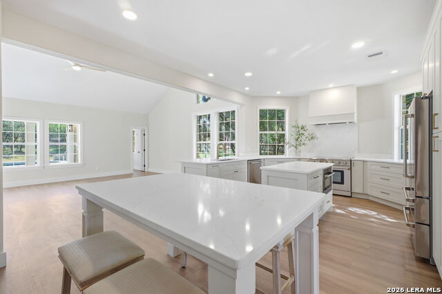 Image 18 of 50 For 3011 River Way