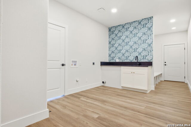 Image 32 of 50 For 3011 River Way