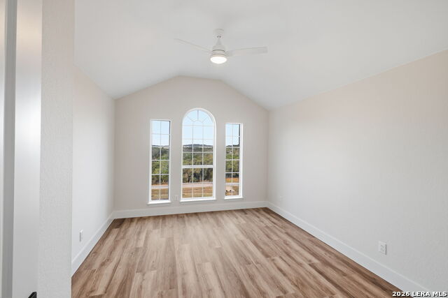 Image 36 of 50 For 3011 River Way