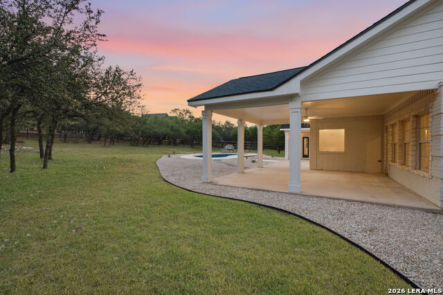 Image 44 of 50 For 3011 River Way