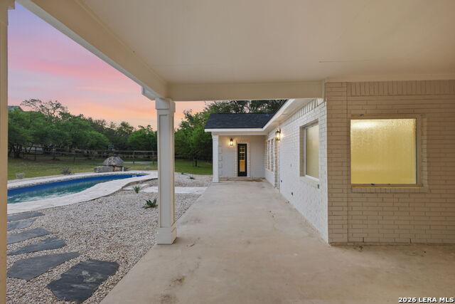 Image 45 of 50 For 3011 River Way