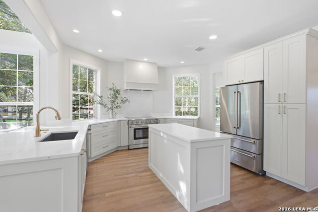 Image 8 of 50 For 3011 River Way