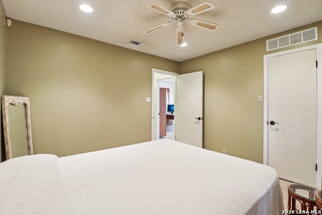 Image 29 of 48 For 4318 Muirfield